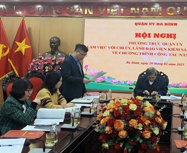 Tập thể Chi ủy, Lãnh đạo Viện KSND quận Ba Đình báo cáo Thường trực quận ủy...