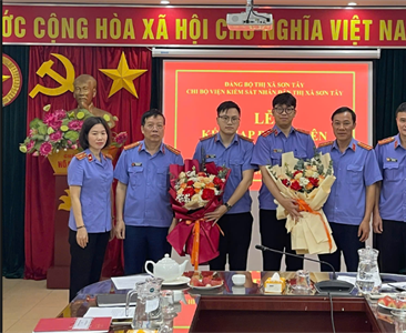 Chi bộ Viện KSND thị xã Sơn Tây tổ chức Lễ kết nạp Đảng viên mới