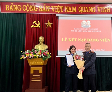 Viện KSND huyện Thanh Trì tổ chức Lễ kết nạp đảng viên