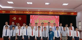 Lễ trao các Quyết định, Nghị quyết về công tác cán bộ tại các...