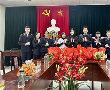 Chi đoàn Viện KSND quận Nam Từ Liêm thực hiện chương trình “Tết nhân ái” tại...