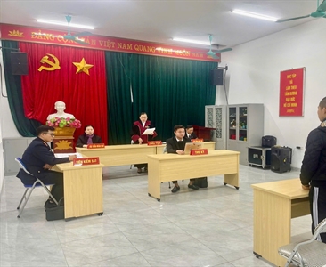 Viện KSND quận Thanh Xuân xét xử lưu động vụ án “Tàng trữ hàng cấm” nhằm...