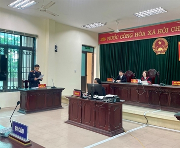 Viện KSND quận Long Biên tổ chức phiên tòa hình sự rút kinh nghiệm.