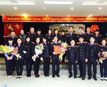 Công bố và trao quyết định bổ nhiệm Viện trưởng Viện KSND quận Long Biên