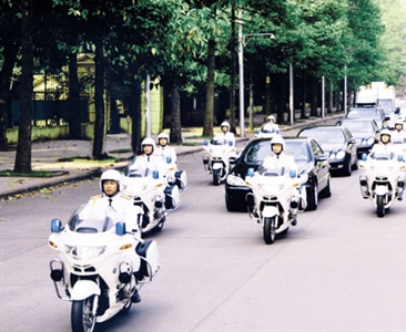 Ủy ban Thường vụ Quốc hội thảo luận dự án Luật Cảnh vệ