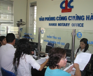 Vướng mắc trong việc thụ lý và giải quyết yêu cầu tuyên bố văn bản công...