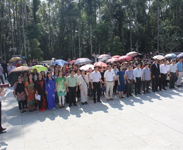 Chương trình kỷ niệm 86 năm ngày thành lập Hội liên hiệp phụ nữ  Việt Nam...