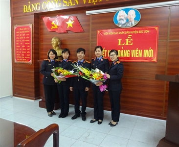 Chi bộ Viện KSND huyện Sóc Sơn tổ chức lễ kết nạp Đảng viên mới.