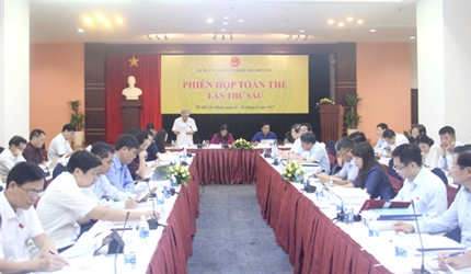 Viện trưởng Viện KSND tối cao tham dự phiên họp lần thứ 6 của Ủy ban Tư...